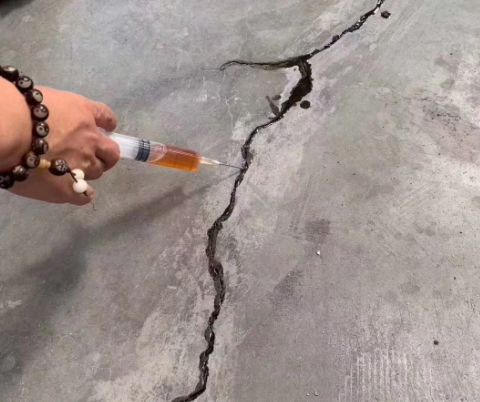 秀山混凝土裂缝修补技术详解​